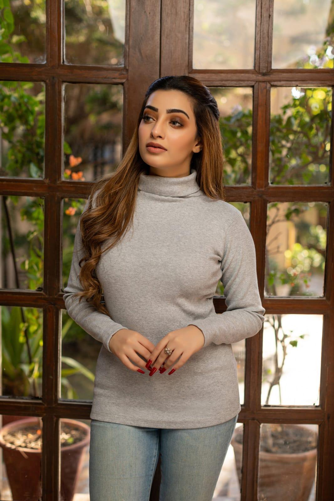 1 Pc Women's Stitched Rib Plain High Neck